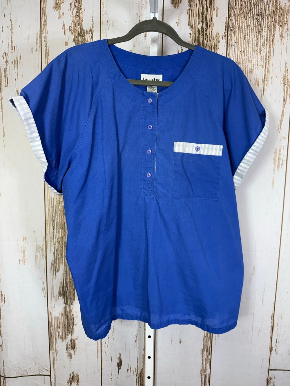Vintage Blouse, Bon Magique. Size 20W. In excellent condition!